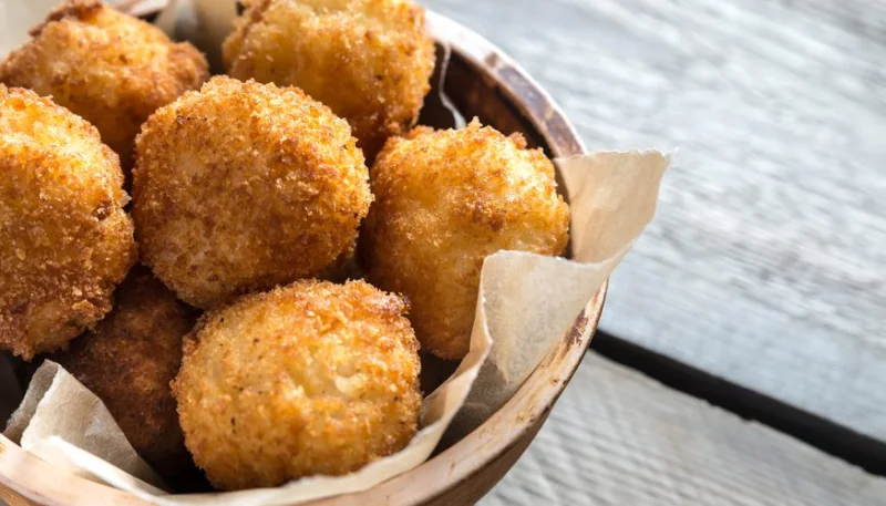 Boulettes de riz à la mozzarella