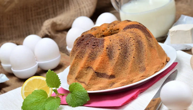 Bundt cake marbré au chocolat et carotte