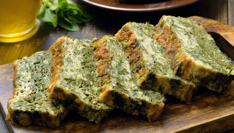 Cake à la feta et épinards