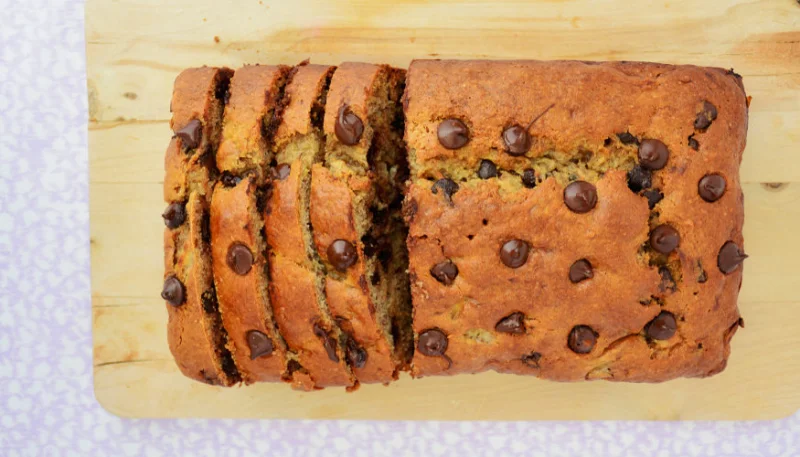 Cake au lait de coco et pépites de chocolat