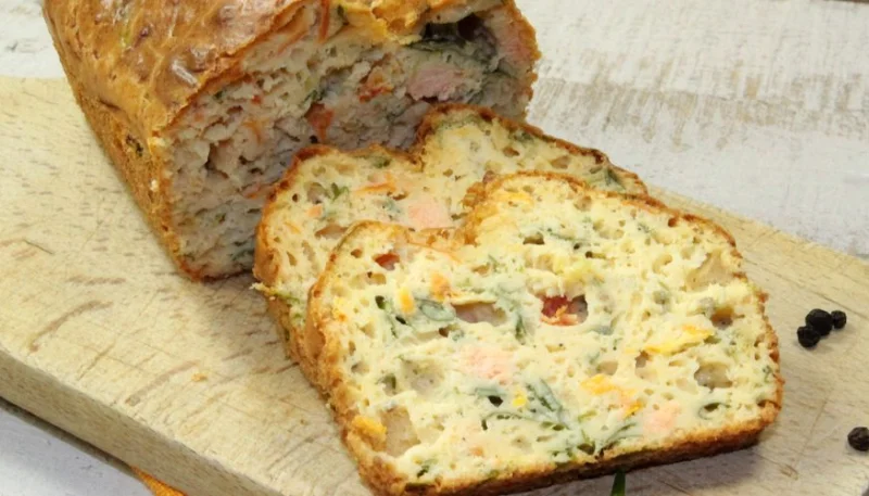 Cake au saumon et aux poireaux