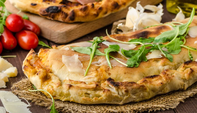 Calzone au bacon et au comté