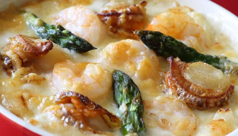 Cassolette de coquilles Saint-Jacques aux asperges