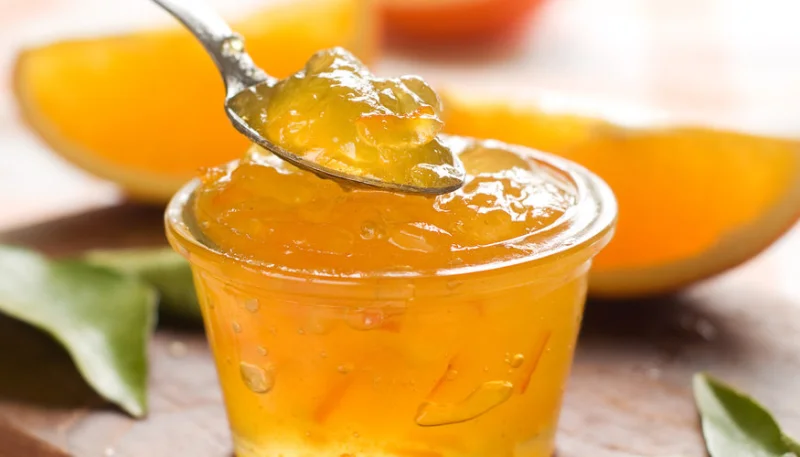 Confiture d'oranges à la cannelle