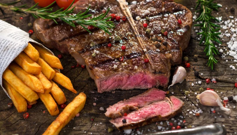 Côtes de boeuf marinées et frites au four maison