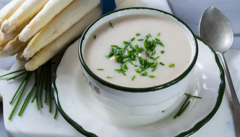 Crème d'asperges blanches