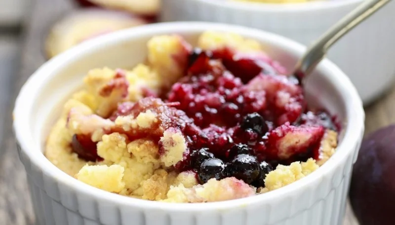 Crumble à la mûre et au kiwi