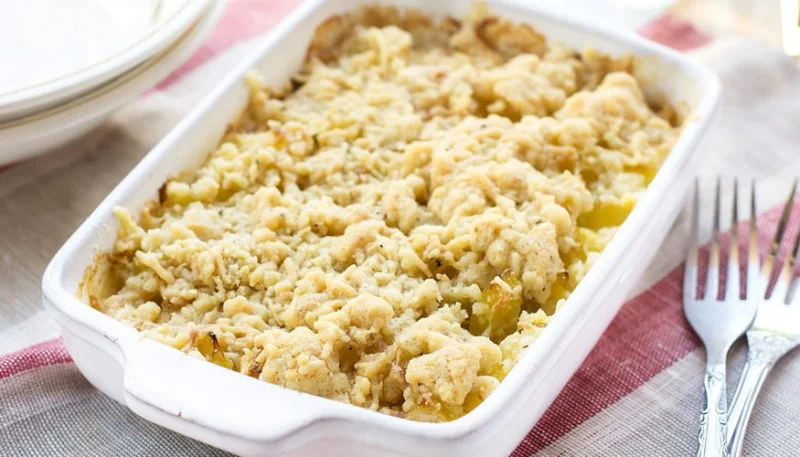 Crumble d'oignons et de raisins secs