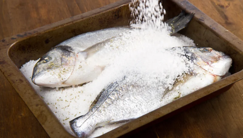Dorade en croûte de sel