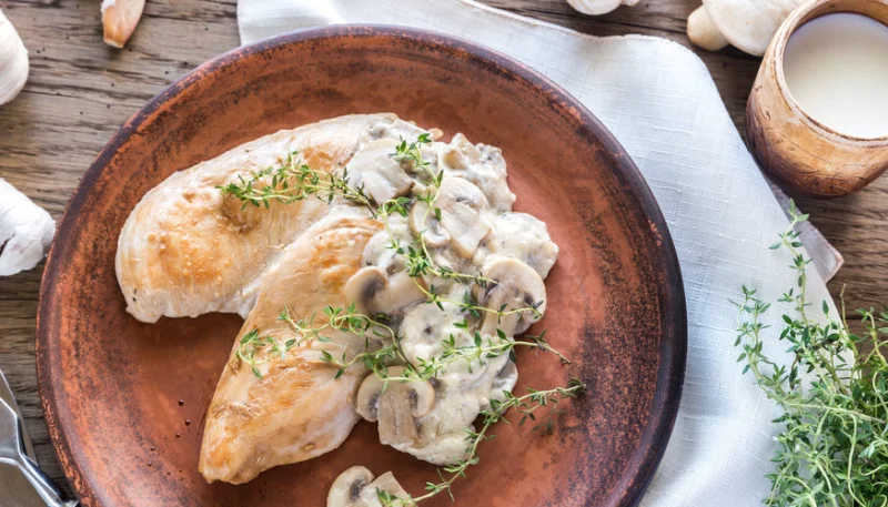 Escalope de dinde aux champignons et crème