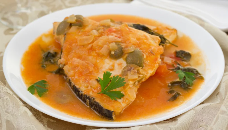 Espadon au coulis de tomates