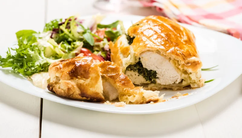 Feuilleté de poulet à la mozzarella