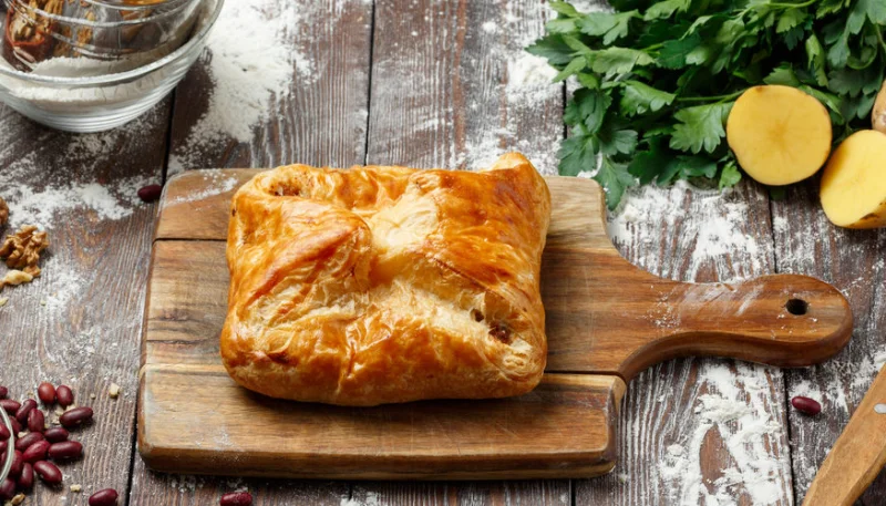 Feuilletés à la viande et à la mozzarella