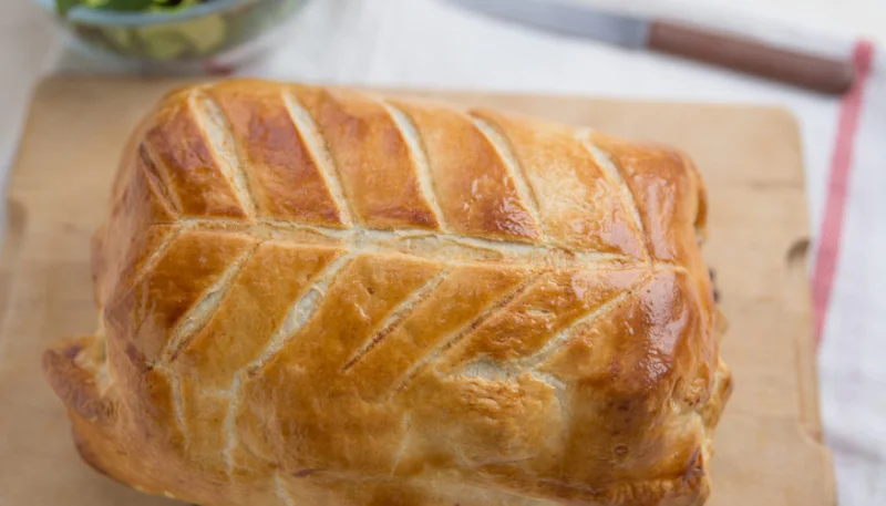 Filet mignon en croûte au jambon et munster