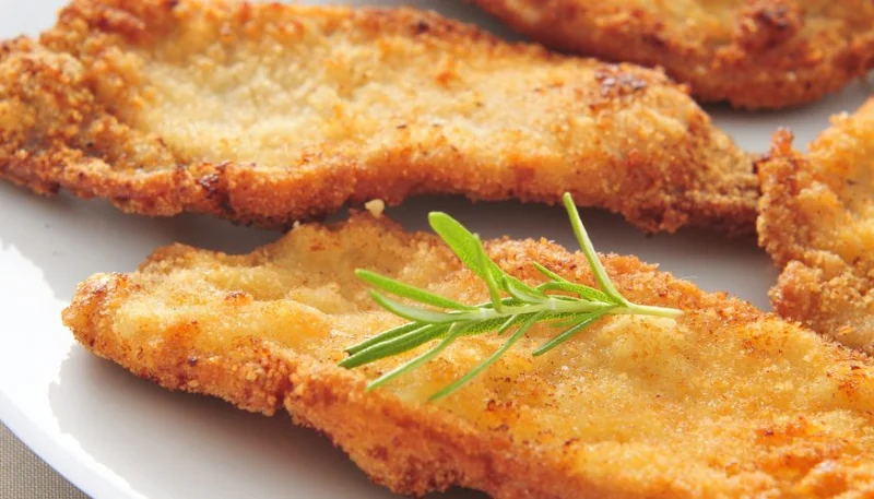 Filets de poulet panés
