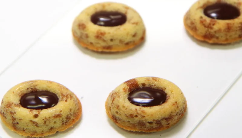 Financiers tigrés au chocolat