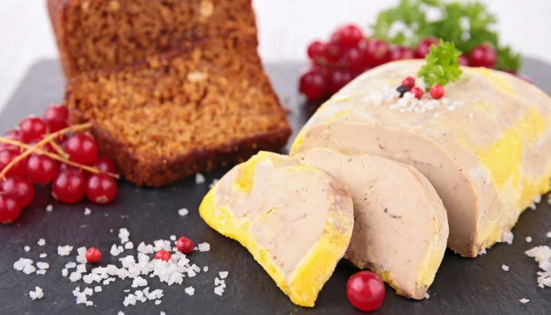 Foie gras maison au gros sel
