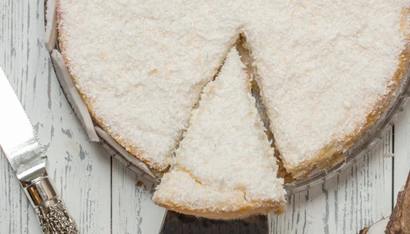 Gâteau moelleux à l'ananas et à la noix de coco