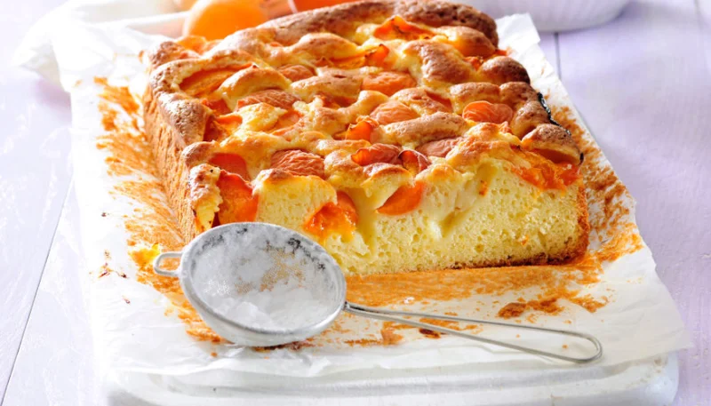Gâteau moelleux aux pêches et abricots