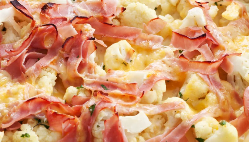 Gratin de chou-fleur au jambon et reblochon