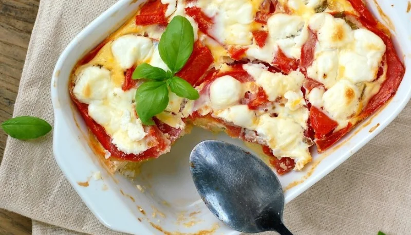 Gratin de polenta, tomate et mozzarella