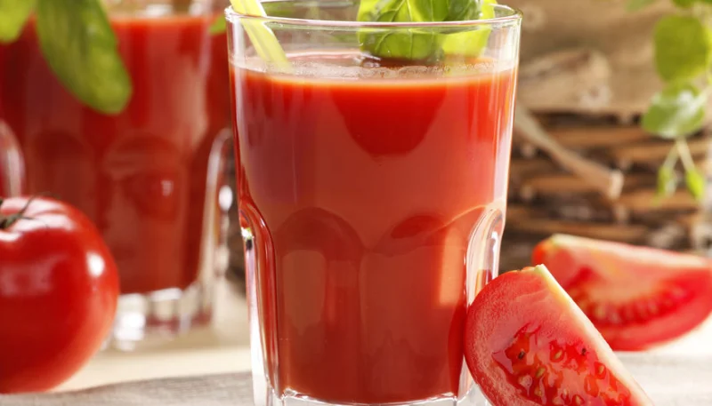 Jus de tomate persil basilic