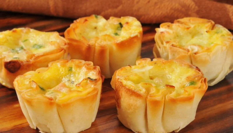 Mini-tartes au thon en feuilles de brick