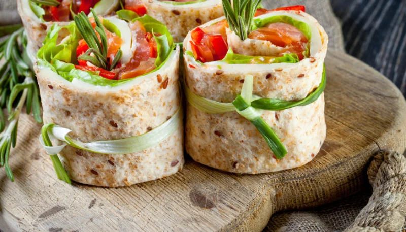 Mini-wraps au thon et aux légumes