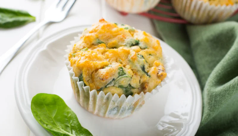 Muffins au chèvre et aux fanes de radis