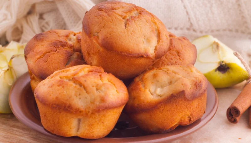Muffins aux pommes et à la cannelle