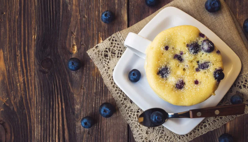 Mugcake léger aux myrtilles