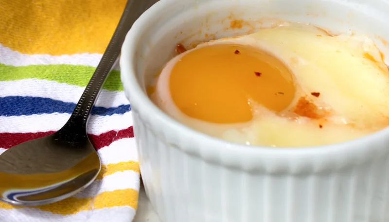 Oeufs cocotte au chorizo