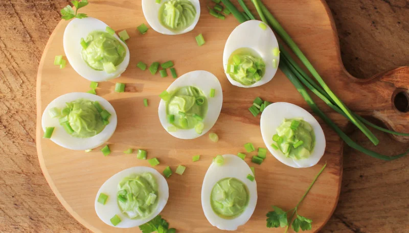 Oeufs farcis à l'avocat