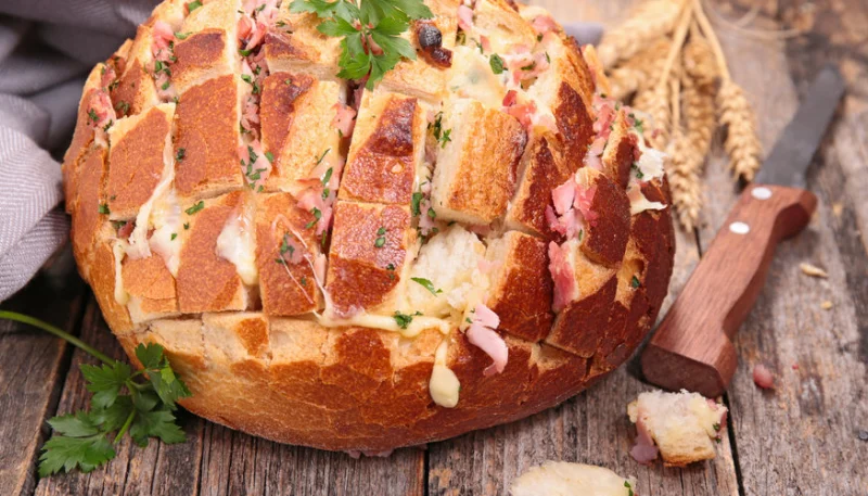 Pain hérisson au jambon et à l'emmental