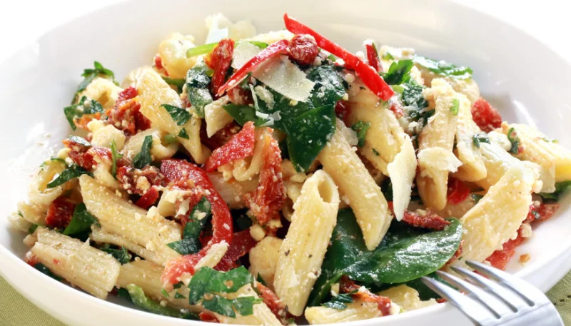 Pâtes aux poivrons et au chèvre