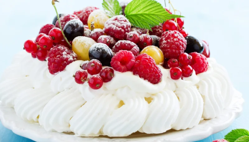 Pavlova aux fruits rouges au Companion
