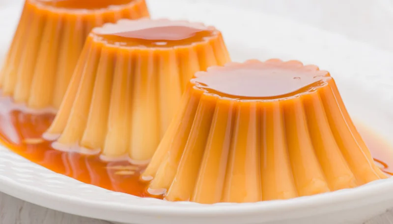 Petits flans à la vanille et caramel