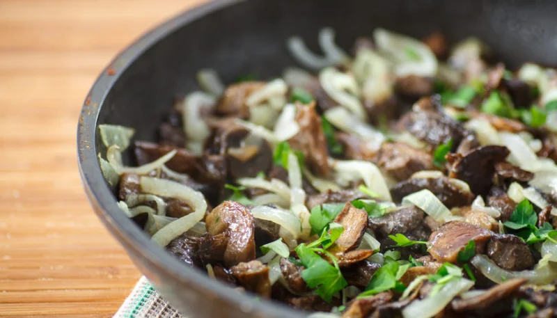 Poêlée de champignons forestiers