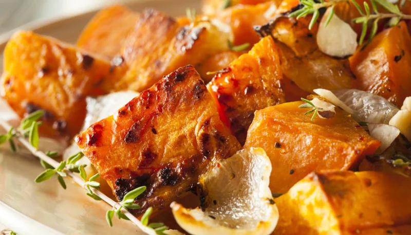 Poêlée de patates douces à l'ail et au thym