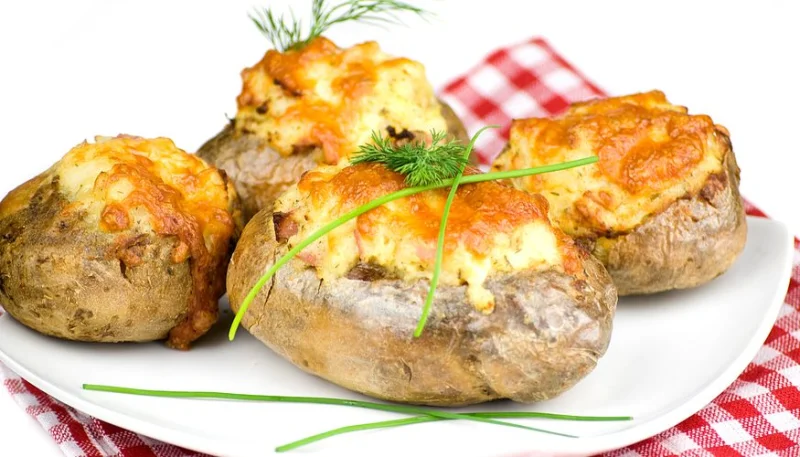 Pommes de terre farcies au jambon