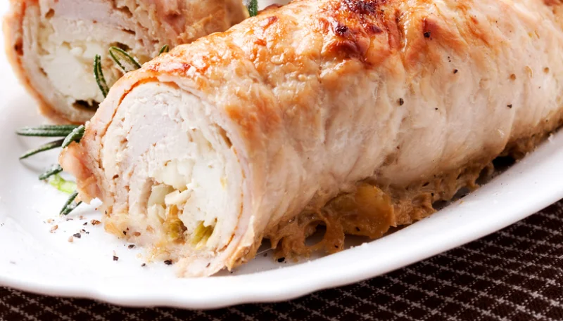 Poulet roulé au bacon et au chèvre