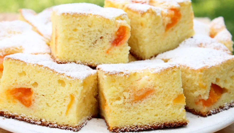 Quatre-quarts aux abricots