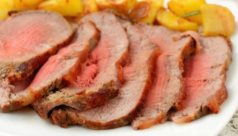 Rôti de boeuf aux pommes de terre
