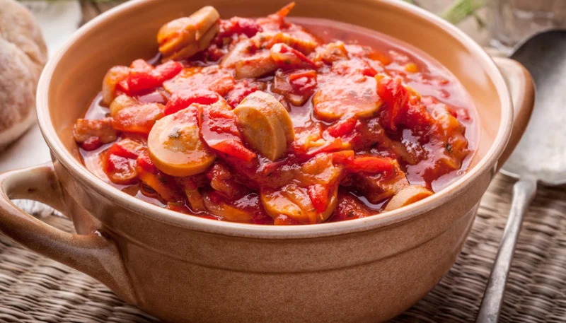 Rougail saucisses réunionnais