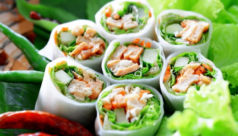 Rouleaux de printemps au saumon