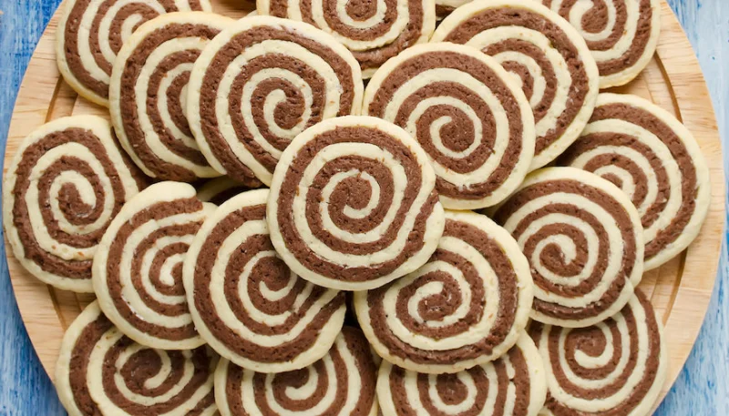 Sablés roulés au chocolat et à la vanille