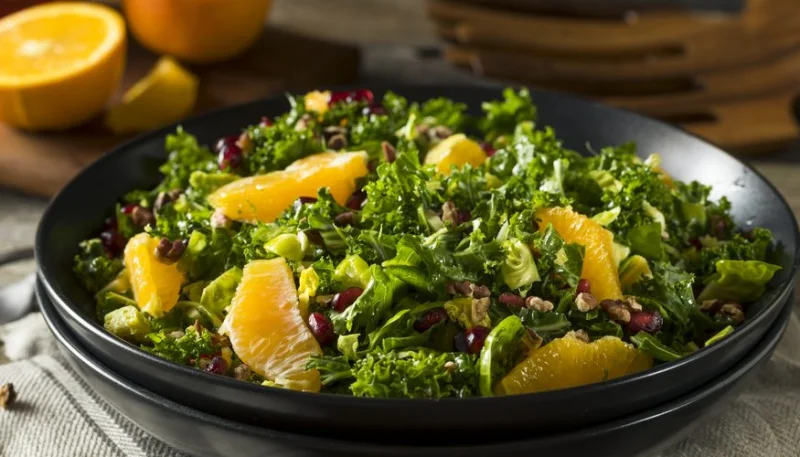 Salade de chou kale, grenade et orange