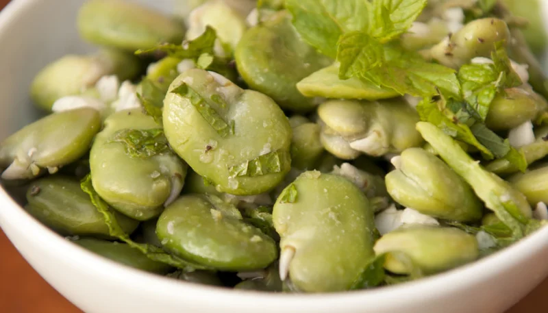 Salade de fèves à la coriandre