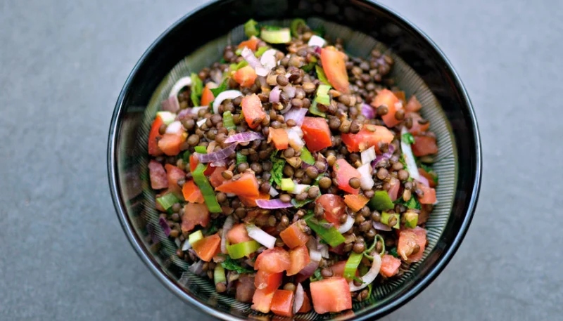 Salade de lentilles aux tomates