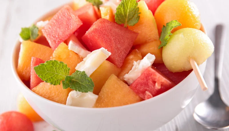 Salade de melon et de pastèque à la menthe fraîche